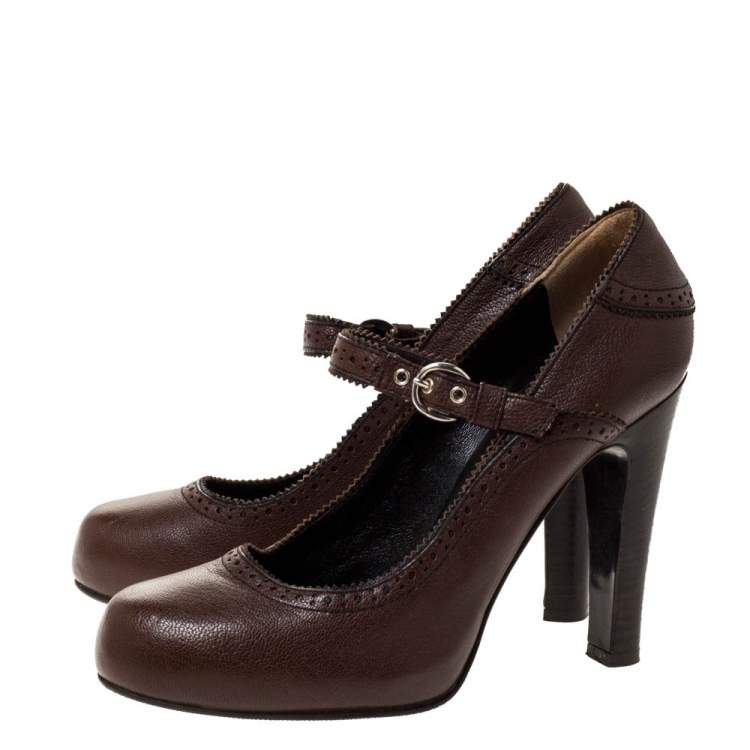 Pre Owned Dolce and Gabbana Brown Leather Brogue Detail Mary Jane Pumps Size 39