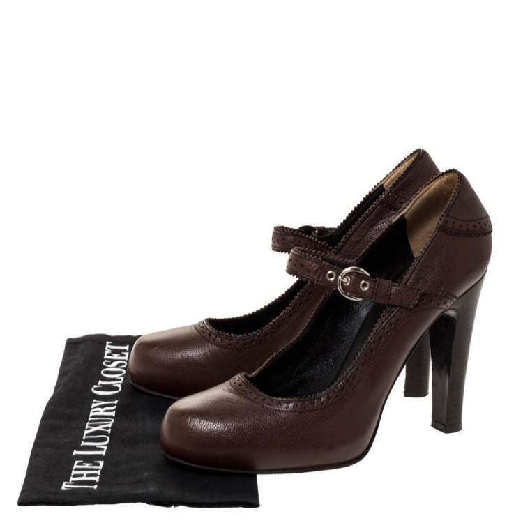 Pre Owned Dolce and Gabbana Brown Leather Brogue Detail Mary Jane Pumps Size 39
