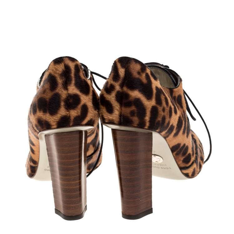Pre Owned Dolce & Gabbana Brown/Beige Pony Hair Lace Up Block Heel Booties Size 40