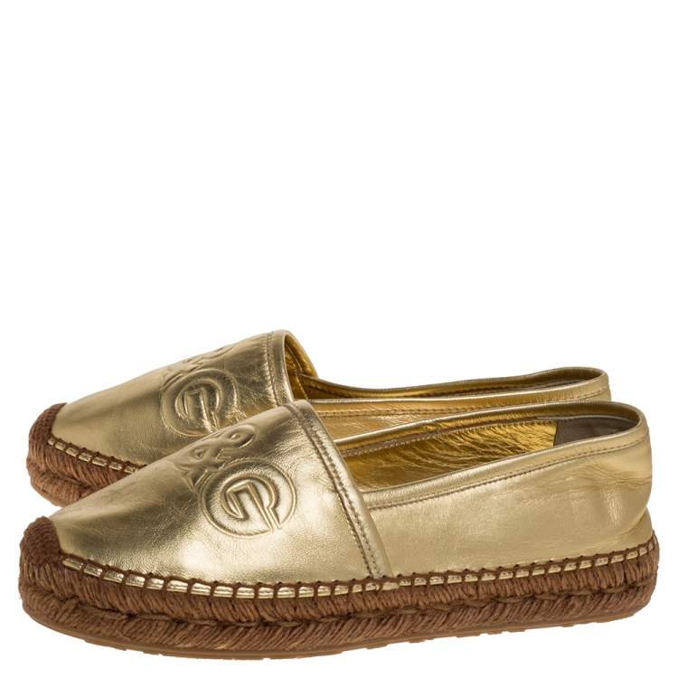 Pre Owned Dolce & Gabbana Metallic Gold Leather Logo Embossed Slip On Espadrille Size 39
