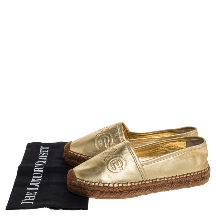 Pre Owned Dolce & Gabbana Metallic Gold Leather Logo Embossed Slip On Espadrille Size 39