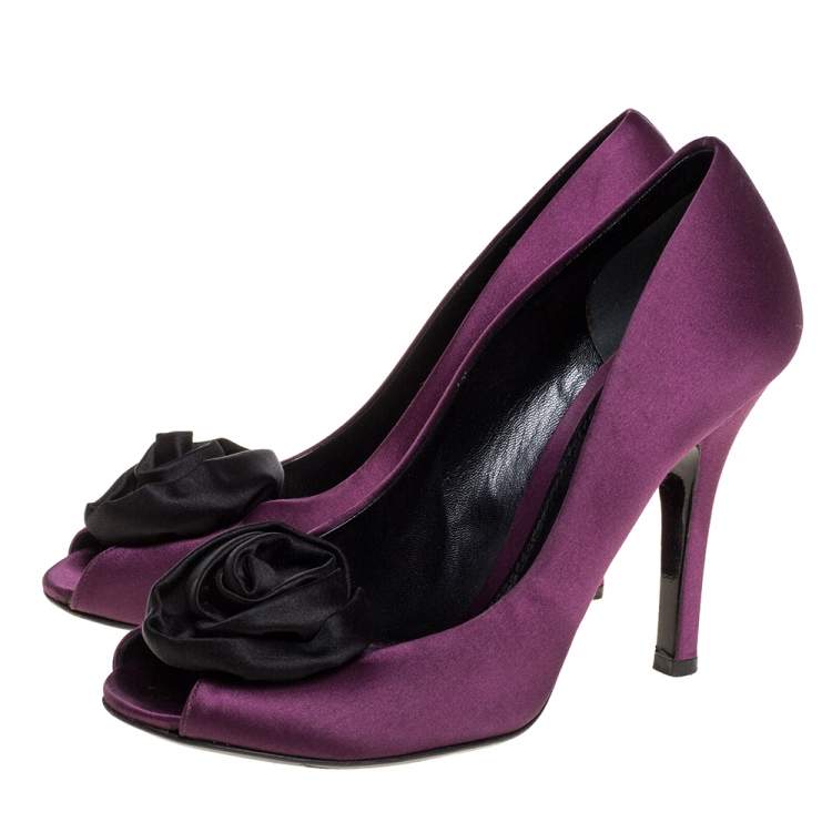 Pre Owned Dolce & Gabbana Purple Satin Rose Peep Toe Pumps Size 38.5