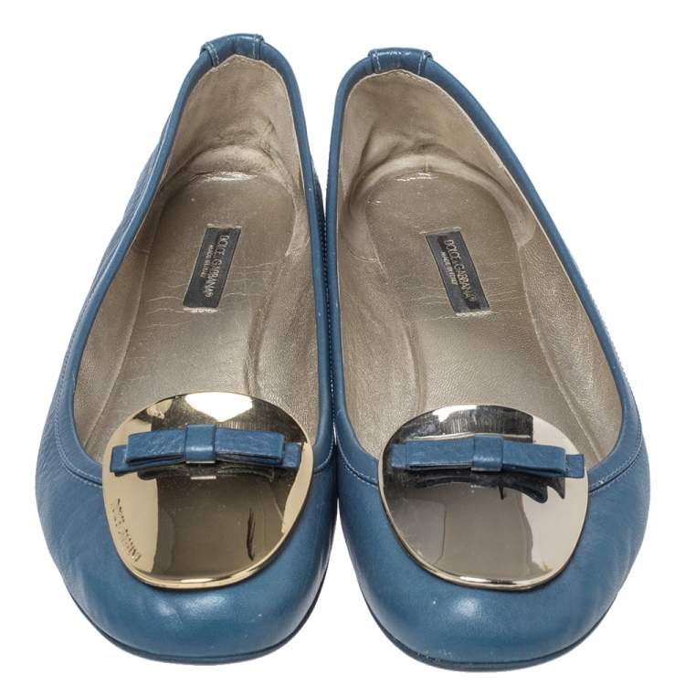 Pre Owned Dolce and Gabbana Blue Leather Gold Plaque Bow Detail Ballet Flats Size 39