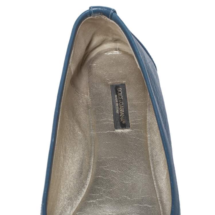 Pre Owned Dolce and Gabbana Blue Leather Gold Plaque Bow Detail Ballet Flats Size 39