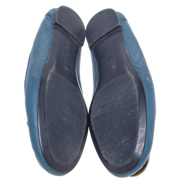 Pre Owned Dolce and Gabbana Blue Leather Gold Plaque Bow Detail Ballet Flats Size 39