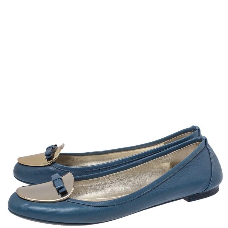 Pre Owned Dolce and Gabbana Blue Leather Gold Plaque Bow Detail Ballet Flats Size 39