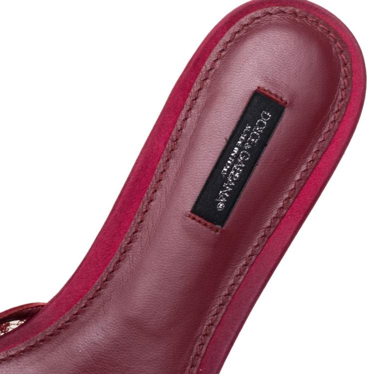 Pre Owned Dolce & Gabbana Red Lace Crystal Embellished Flat Slides Size 39