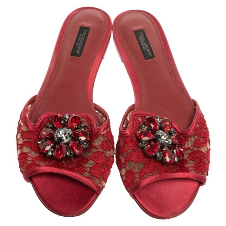Pre Owned Dolce & Gabbana Red Lace Crystal Embellished Flat Slides Size 39