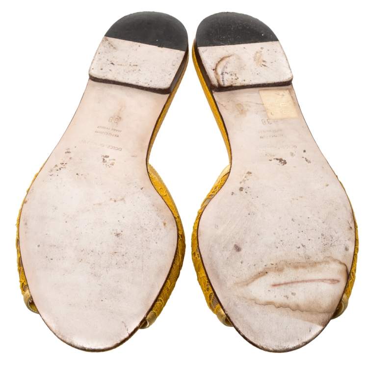 Pre Owned Dolce & Gabbana Yellow Lace Jeweled Embellishment Flat Slides Size 38