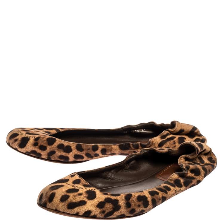 Pre Owned Dolce & Gabbana Beige/Brown Leopard Print Canvas Scrunch Ballet Flats Size 41