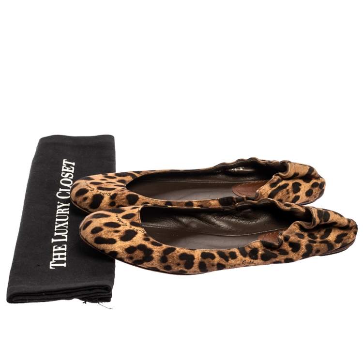 Pre Owned Dolce & Gabbana Beige/Brown Leopard Print Canvas Scrunch Ballet Flats Size 41