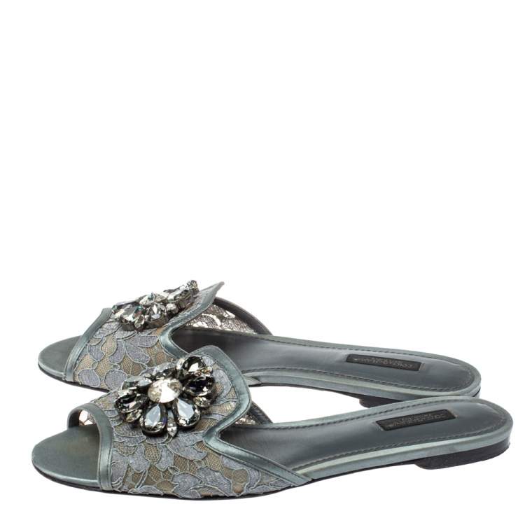 مملوكة مسبقًا Dolce & Gabbana Grey Lace Crystal Embellished Flat Slide Sandals Size 39