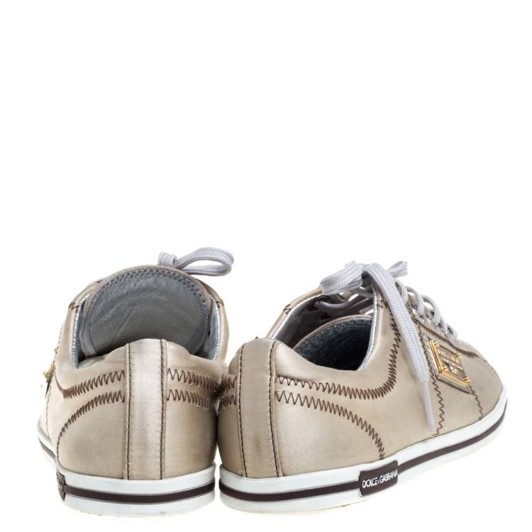 مملوكة مسبقًا Dolce & Gabbana Grey Satin Low Top Sneakers Size 38