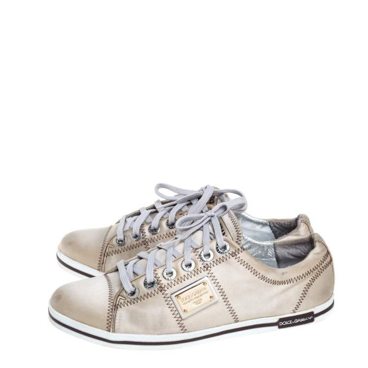 مملوكة مسبقًا Dolce & Gabbana Grey Satin Low Top Sneakers Size 38
