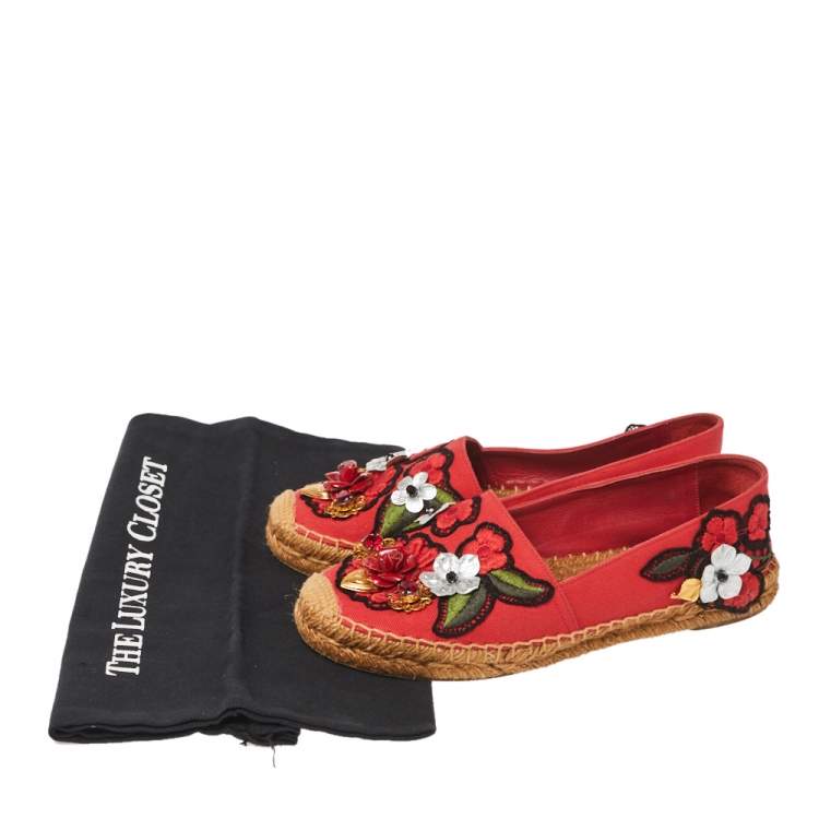 Pre Owned Dolce & Gabbana Red Canvas Locket Flower and Jewel Embroidered Espadrille Flats Size 36