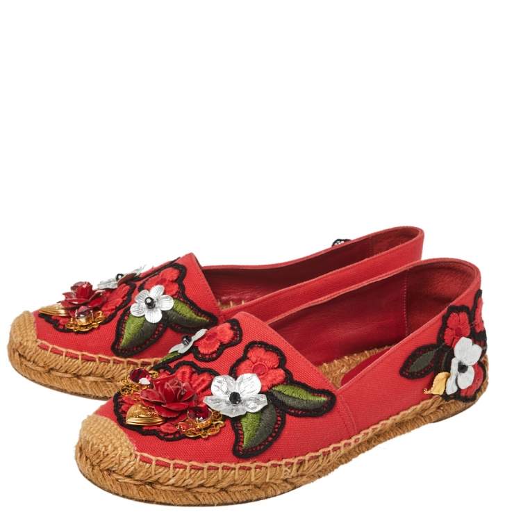Pre Owned Dolce & Gabbana Red Canvas Locket Flower and Jewel Embroidered Espadrille Flats Size 36