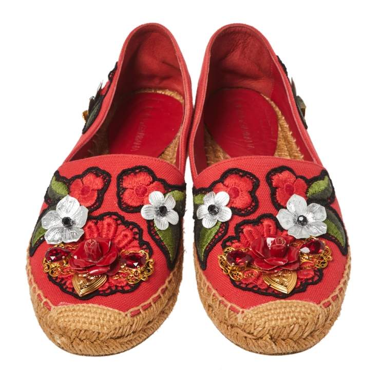 Pre Owned Dolce & Gabbana Red Canvas Locket Flower and Jewel Embroidered Espadrille Flats Size 36