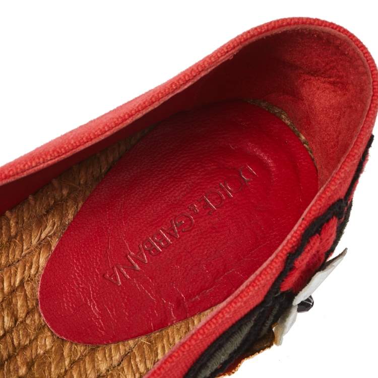 Pre Owned Dolce & Gabbana Red Canvas Locket Flower and Jewel Embroidered Espadrille Flats Size 36