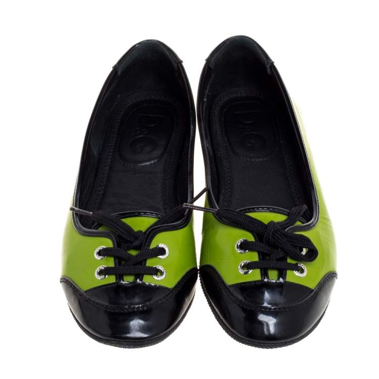 Pre Owned Dolce & Gabbana Green/Black Patent Leather Lace Detail Ballet Flats Size 35