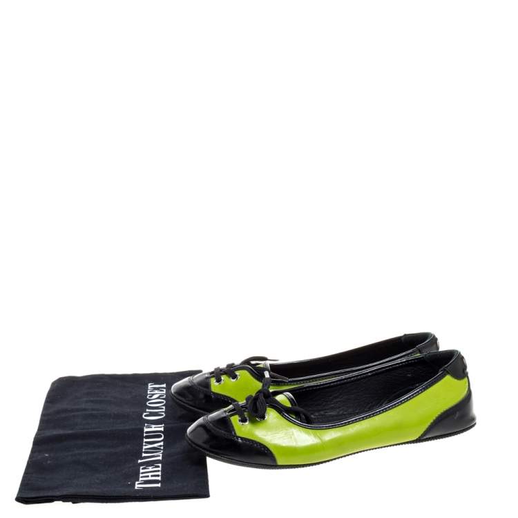 Pre Owned Dolce & Gabbana Green/Black Patent Leather Lace Detail Ballet Flats Size 35