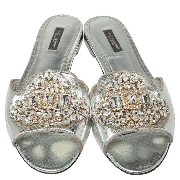 Pre Owned Dolce & Gabbana Silver Crystal Embellished  Snakeskin Embossed Leather Bianca Flat Slides Size39