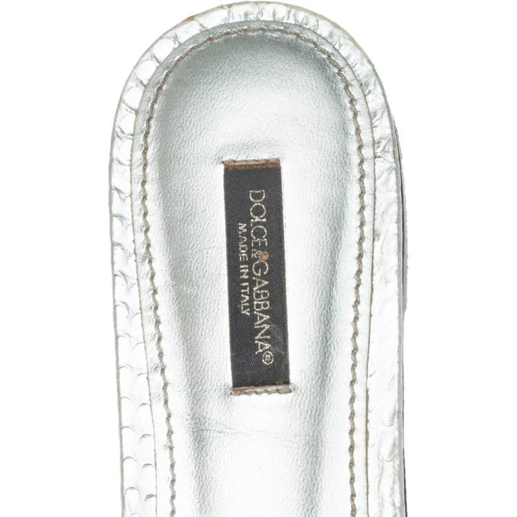 Pre Owned Dolce & Gabbana Silver Crystal Embellished  Snakeskin Embossed Leather Bianca Flat Slides Size39