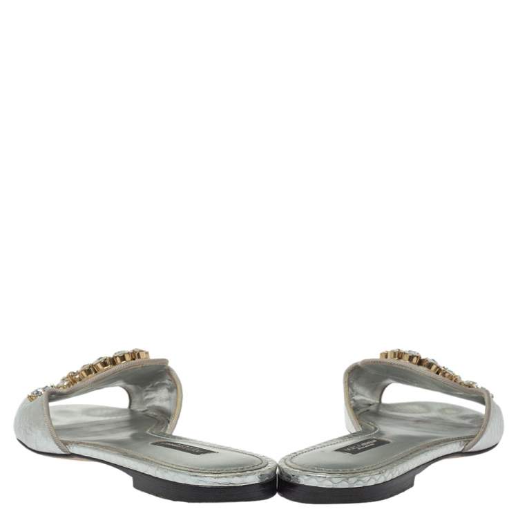 Pre Owned Dolce & Gabbana Silver Crystal Embellished  Snakeskin Embossed Leather Bianca Flat Slides Size39