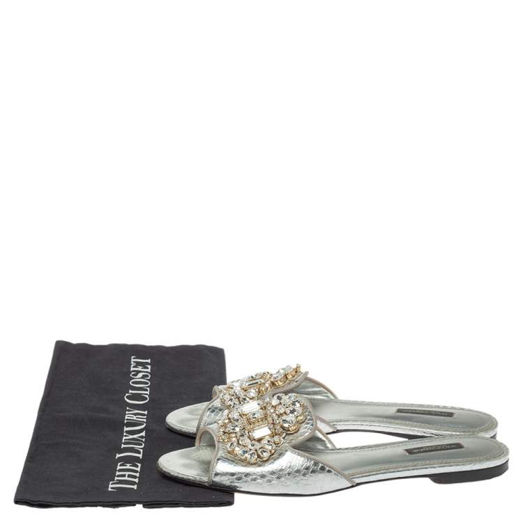 Pre Owned Dolce & Gabbana Silver Crystal Embellished  Snakeskin Embossed Leather Bianca Flat Slides Size39