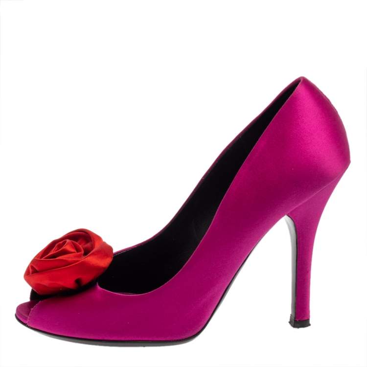 Pre Owned Dolce & Gabbana Pink/Red Satin Rose Applique Peep Toe Pumps Size 39