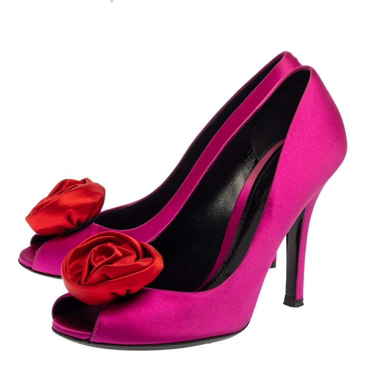 Pre Owned Dolce & Gabbana Pink/Red Satin Rose Applique Peep Toe Pumps Size 39