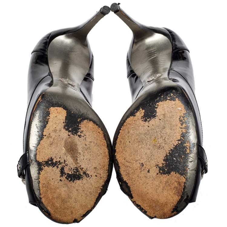 مملوكة مسبقًا Dolce & Gabbana Black Patent Leather Buckle Peep Toe Pumps Size 40