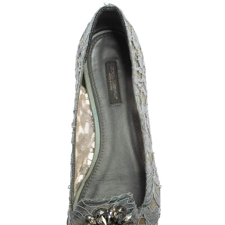 Pre Owned Dolce & Gabbana Grey Lace Crystal Embellished Taormina Ballet Flats Size 39.5