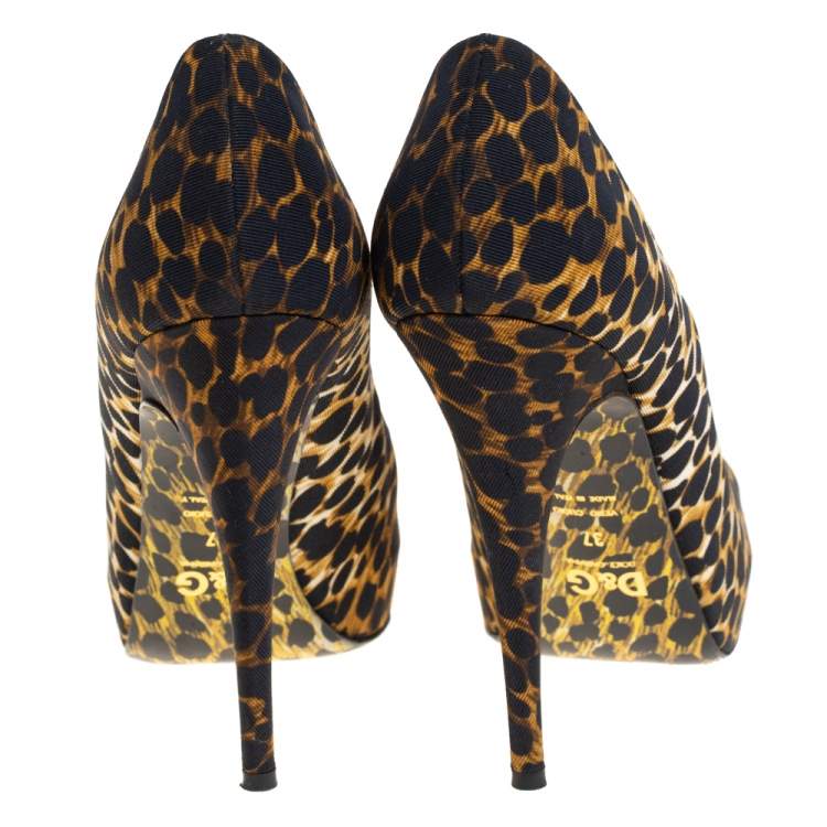 Pre Owned Dolce & Gabbana Two Tone Leopard Printed Fabric Peep Toe Platform Pumps Size 37