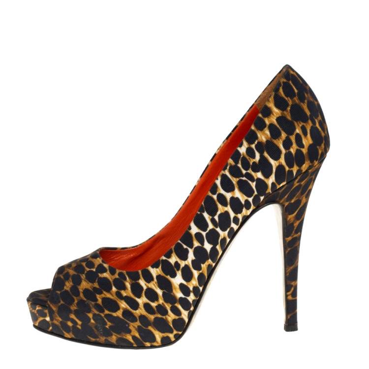 Pre Owned Dolce & Gabbana Two Tone Leopard Printed Fabric Peep Toe Platform Pumps Size 37