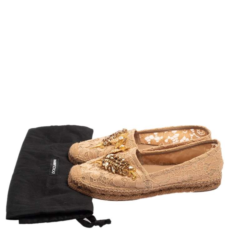 Pre Owned Dolce & Gabbana Beige Lace Crystal-Embellished Espadrille Flats Size 38