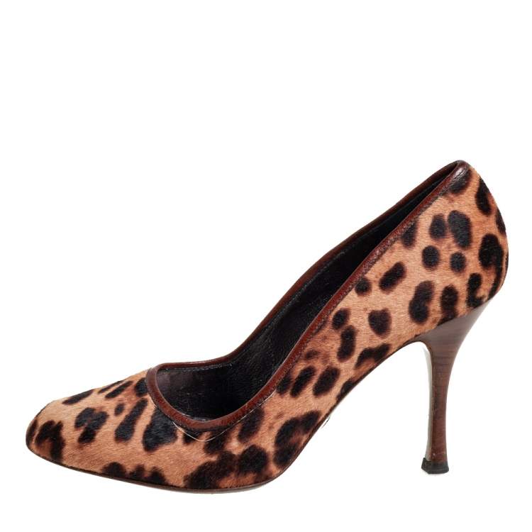 Dolce Gabbana Brown Leopard Print Calf Hair Round Toe Pumps Size 38 Dolce Gabbana TLC