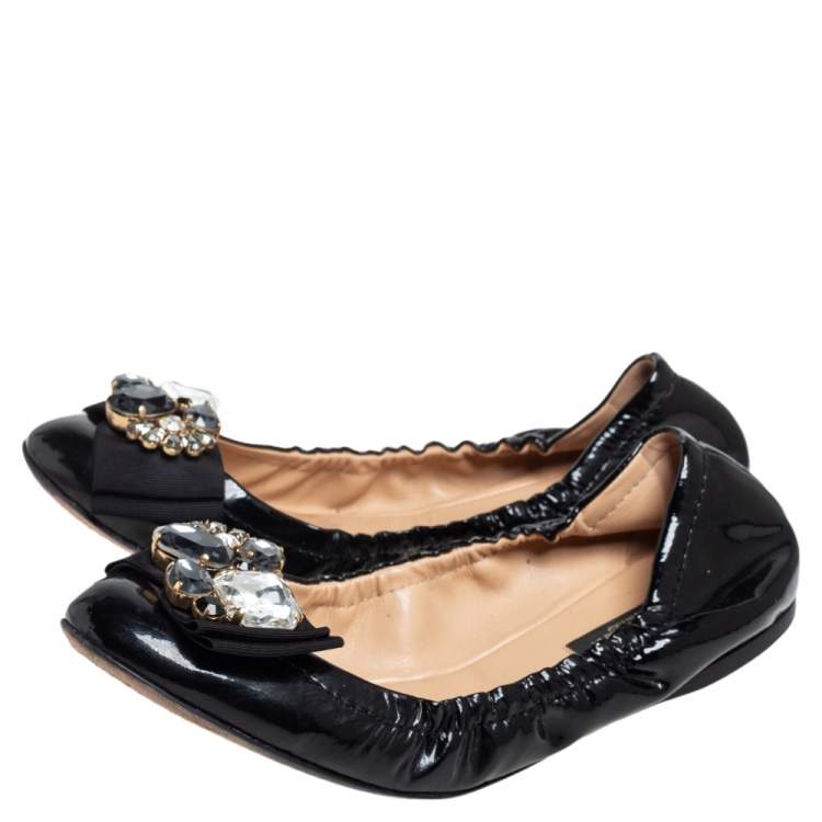 Pre Owned Dolce and Gabbana Black Patent Leather Crystal Embellished Bow Scrunch Ballet Flats Size 38.5