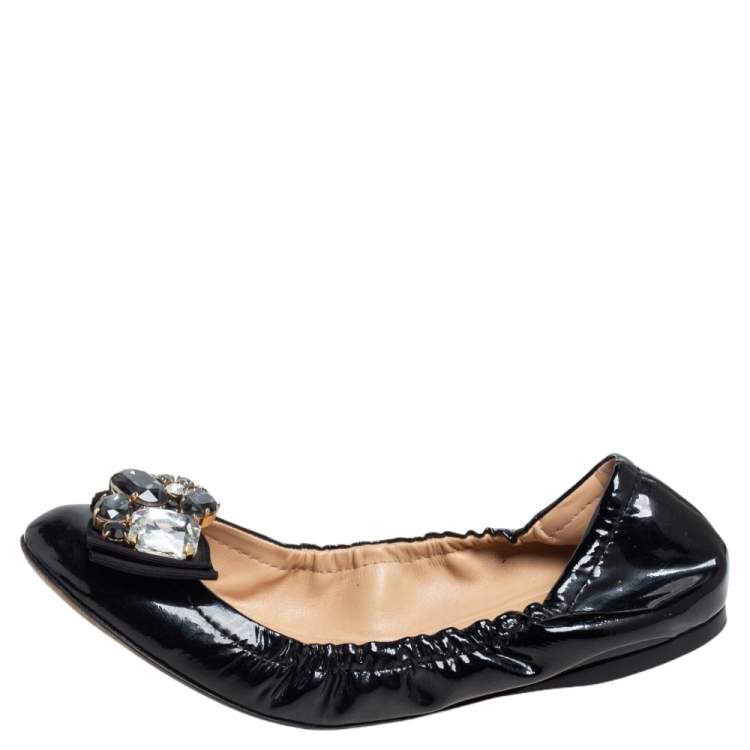 Pre Owned Dolce and Gabbana Black Patent Leather Crystal Embellished Bow Scrunch Ballet Flats Size 38.5