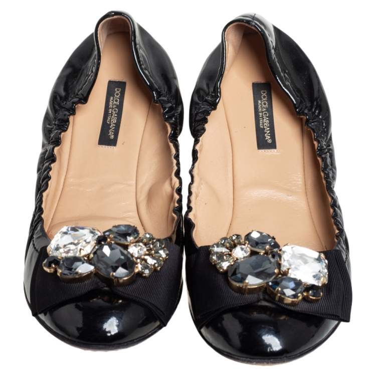 Pre Owned Dolce and Gabbana Black Patent Leather Crystal Embellished Bow Scrunch Ballet Flats Size 38.5