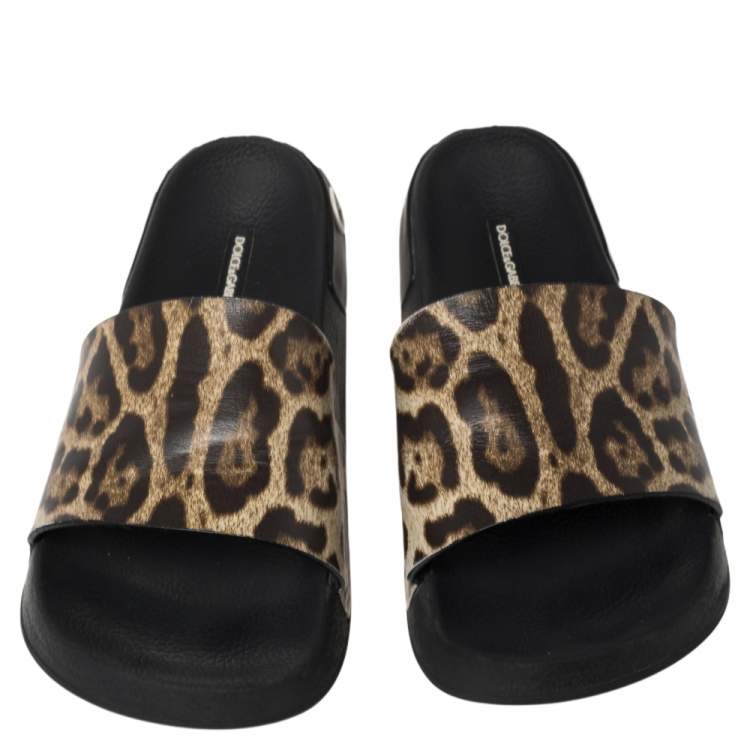 مملوكة مسبقًا Dolce & Gabbana Brown/Beige Leopard Print Leather Flat Slides Size 41
