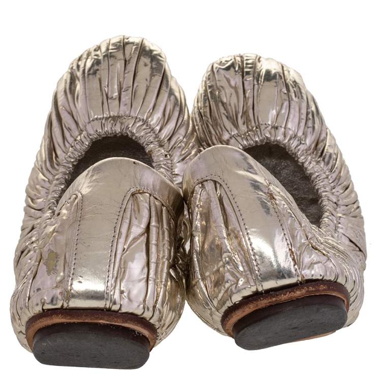 Pre Owned Dolce & Gabbana Gold Patent Leather Scrunch Ballet Flats Size 39
