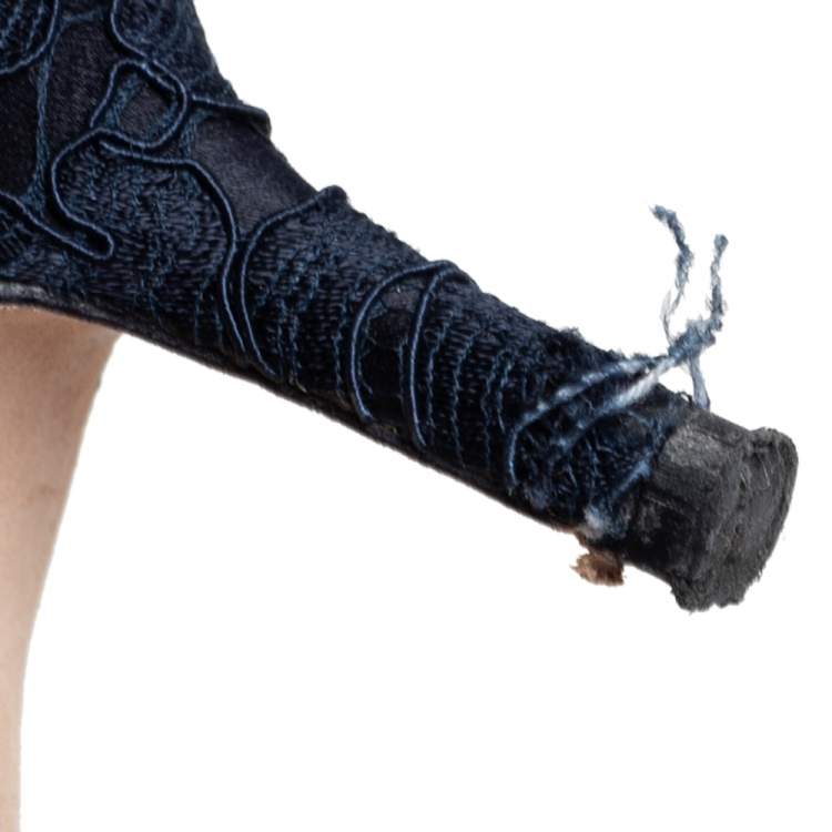 Pre Owned Dolce & Gabbana Blue Lace Bellucci Crystal Embellished Pointed Toe Pumps Size 37.5