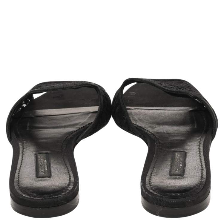 مملوكة مسبقًا Dolce & Gabbana Black Lace Flat Slide Sandals Size 36