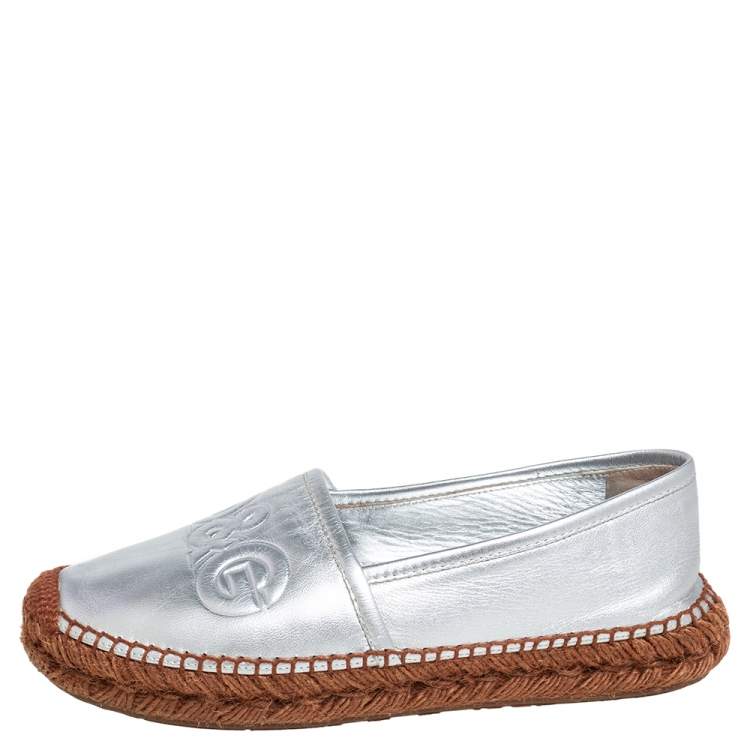 Pre Owned Dolce & Gabbana Silver Leather Logo Embossed Espadrille Flats Size 38