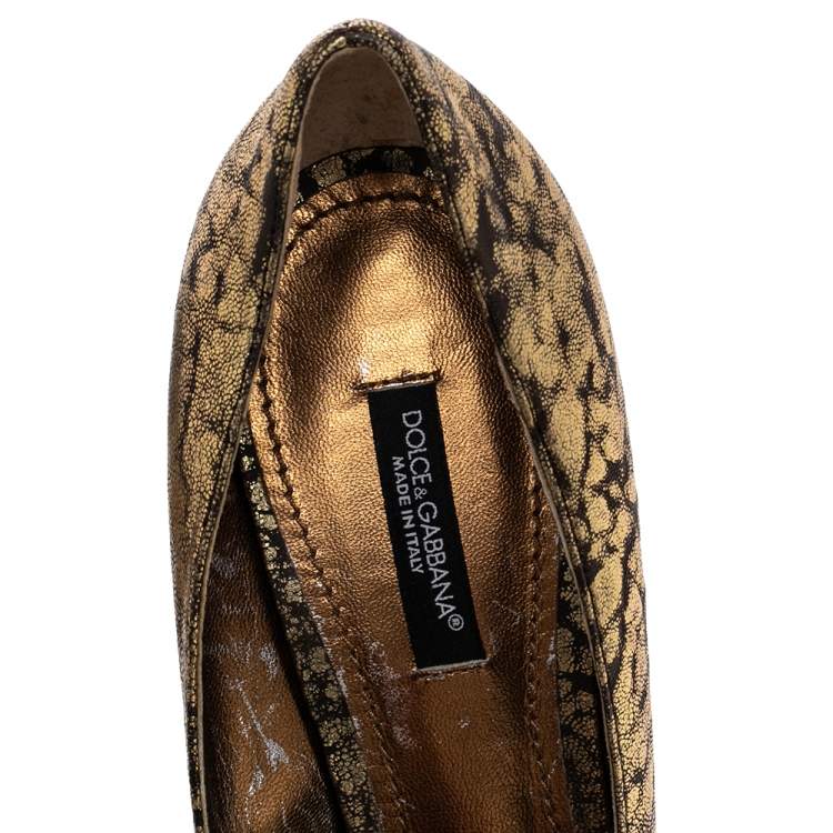 Pre Owned Dolce & Gabbana Gold Leather Floral Embellished Pumps Size 37
