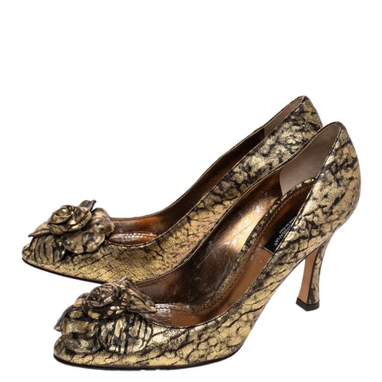 Pre Owned Dolce & Gabbana Gold Leather Floral Embellished Pumps Size 37