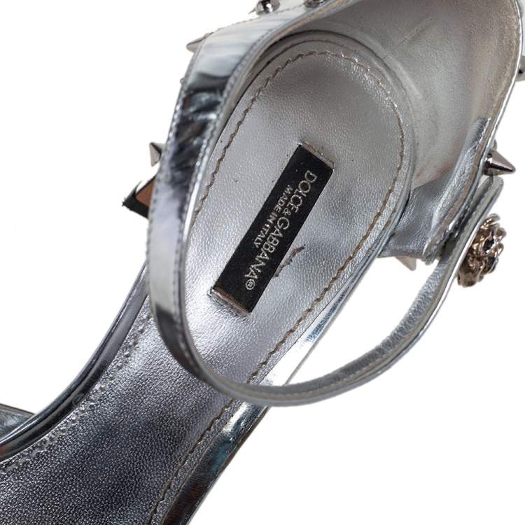 Pre Owned Dolce & Gabbana Silver Metallic Leather Floral Applique, Spike And Crystal Embellished Mary Jane Pumps Size 40