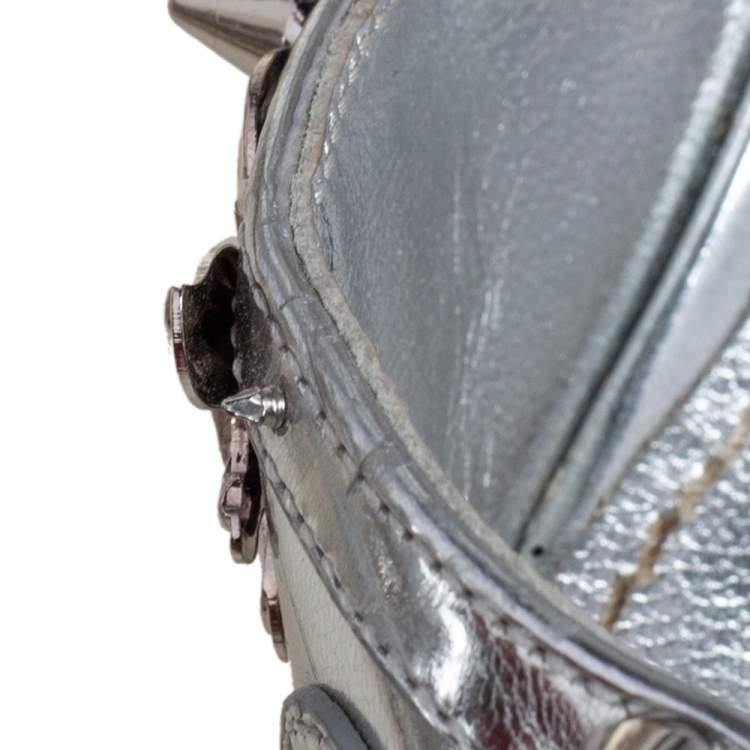 Pre Owned Dolce & Gabbana Silver Metallic Leather Floral Applique, Spike And Crystal Embellished Mary Jane Pumps Size 40