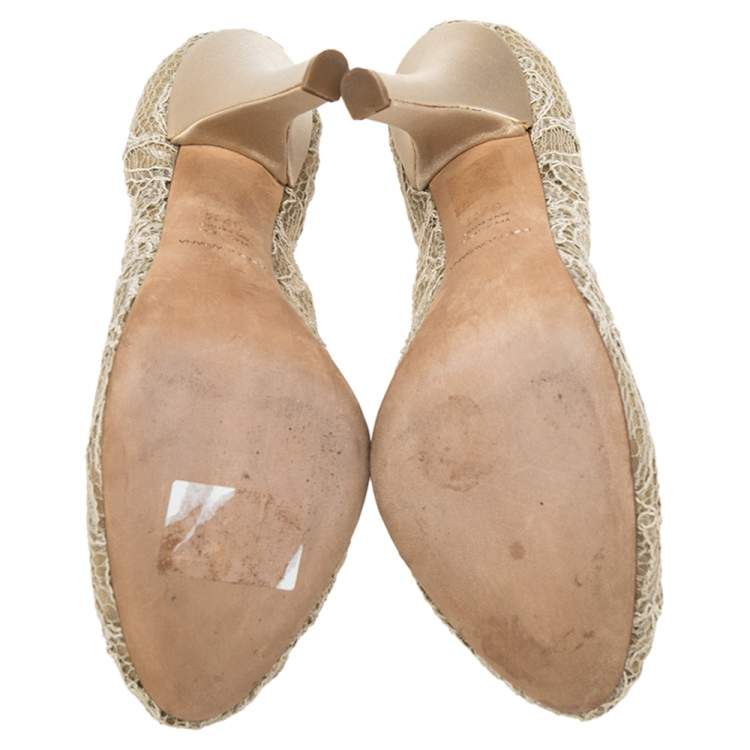 Pre Owned Dolce & Gabbana Beige Lace Round Toe Pumps Size 37.5
