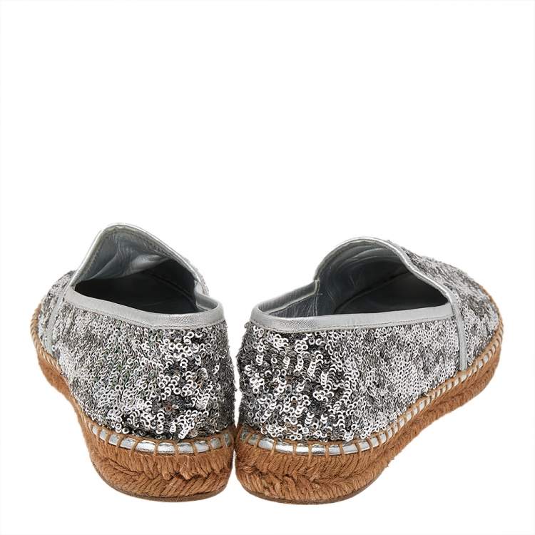 Pre Owned Dolce & Gabbana Grey Sequin Leather Espadrille Flats Size 38